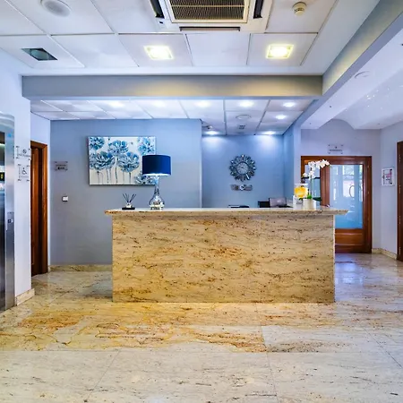 Hotel Puerta De