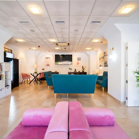 Hotel Puerta De 3*