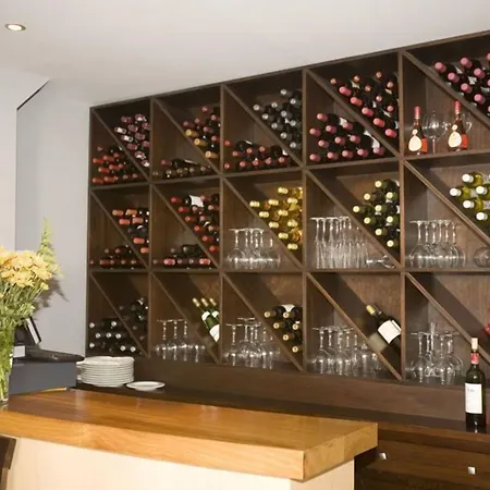 Puerta De Hotel