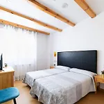 Puerta De Ξενοδοχείο 3*